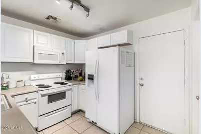 12929 W Fleetwood Lane, Glendale, AZ 85307 - Photo 9