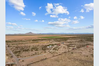 49000 N Centennial Circle #1, Wickenburg, AZ 85390 - Photo 9
