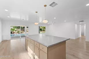 5330 E Tierra Buena Ln, Scottsdale, AZ 85254 - Photo 11