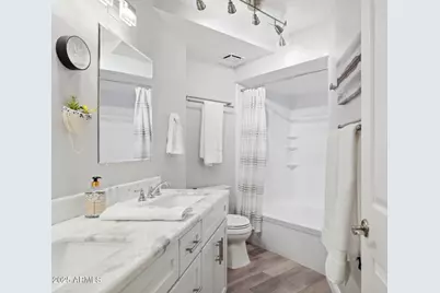 5104 N 32nd Street #218, Phoenix, AZ 85018 - Photo 17