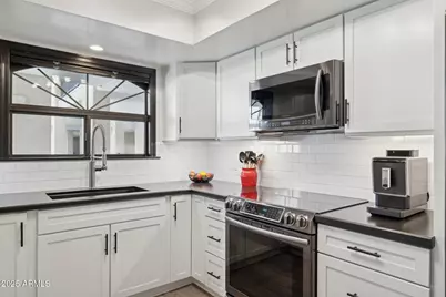 5104 N 32nd Street #218, Phoenix, AZ 85018 - Photo 3