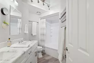 5104 N 32nd St, Phoenix, AZ 85018 - Photo 11