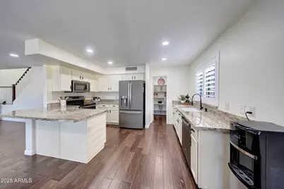 13621 W San Juan Avenue, Litchfield Park, AZ 85340 - Photo 11