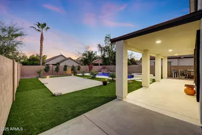 13621 W San Juan Avenue, Litchfield Park, AZ 85340 - Photo 31