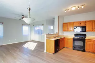 13874 N 91st Dr, Peoria, AZ 85381 - Photo 5