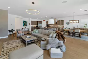 2041 E Fallen Leaf Ln, Phoenix, AZ 85024 - Photo 5