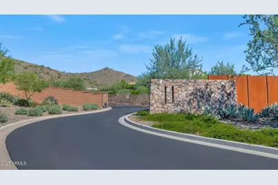 2041 E Fallen Leaf Lane, Phoenix, AZ 85024 - Photo 31