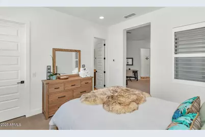 2041 E Fallen Leaf Lane, Phoenix, AZ 85024 - Photo 19