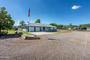 1703 S Parrish Ln, Camp Verde, AZ 86322 - Photo 9