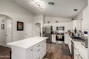 16693 W Moreland St, Goodyear, AZ 85338 - Photo 13