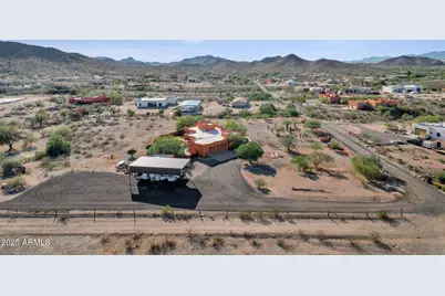 8514 S Dysart Road, Goodyear, AZ 85338 - Photo 57