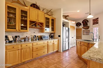 8514 S Dysart Road, Goodyear, AZ 85338 - Photo 25