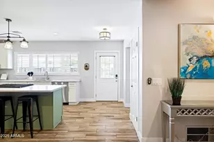 2126 W Cambridge Ave, Phoenix, AZ 85009 - Photo 1