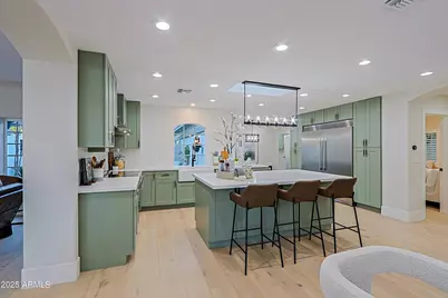 18 W Kaler Drive, Phoenix, AZ 85021 - Photo 7