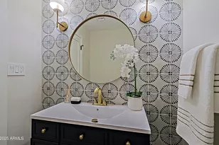 18 W Kaler Dr, Phoenix, AZ 85021 - Photo 51