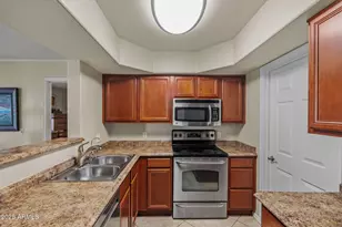 17017 N 12th St, Phoenix, AZ 85022 - Photo 13