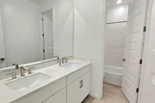 1161 E Kachina Trl, Phoenix, AZ 85042 - Photo 23