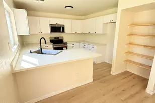 7783 N 58th Ave, Glendale, AZ 85301 - Photo 11