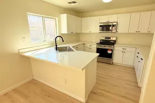 7783 N 58th Ave, Glendale, AZ 85301 - Photo 11