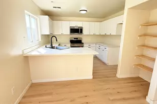 7783 N 58th Ave, Glendale, AZ 85301 - Photo 15