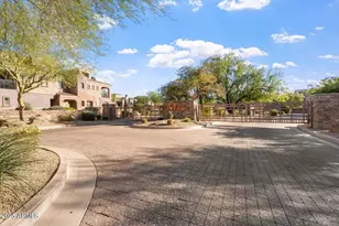 3935 E Rough Rider Rd, Phoenix, AZ 85050 - Photo 35