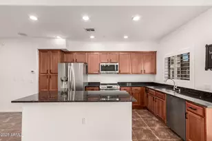 3935 E Rough Rider Rd, Phoenix, AZ 85050 - Photo 11