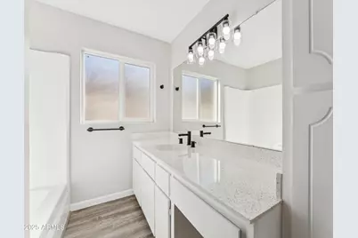 2160 E Corona Avenue, Phoenix, AZ 85040 - Photo 9