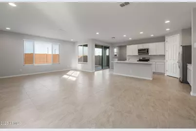 16224 W Pinnacle Vista Drive, Surprise, AZ 85387 - Photo 7