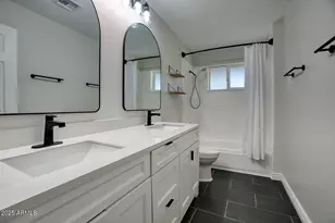 1881 E Concorda Dr, Tempe, AZ 85282 - Photo 11