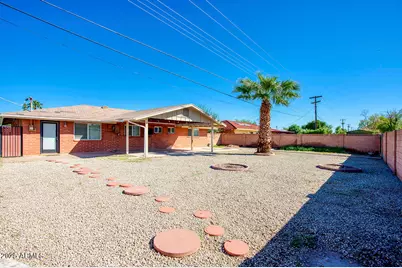 1881 E Concorda Drive, Tempe, AZ 85282 - Photo 15