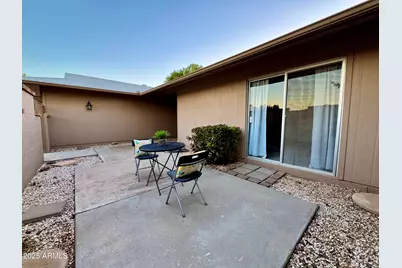 18442 N 104th Avenue, Sun City, AZ 85373 - Photo 21