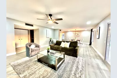 18442 N 104th Avenue, Sun City, AZ 85373 - Photo 7