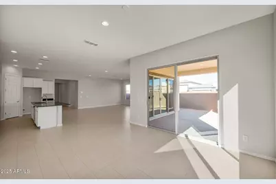 25049 N 170th Drive, Surprise, AZ 85387 - Photo 23