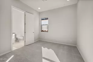 25049 N 170th Dr, Surprise, AZ 85387 - Photo 9