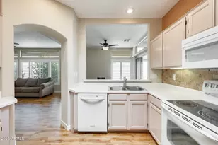 21759 N Verde Ridge Dr, Sun City West, AZ 85375 - Photo 11