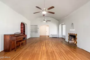 15 W Medlock Dr, Phoenix, AZ 85013 - Photo 13