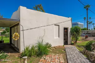 15 W Medlock Dr, Phoenix, AZ 85013 - Photo 63