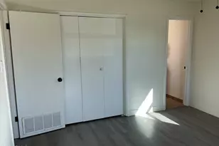 11525 N 81st Ave, Peoria, AZ 85345 - Photo 13