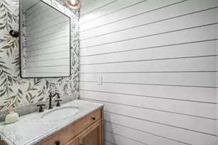 22211 N 31st St, Phoenix, AZ 85050 - Photo 21