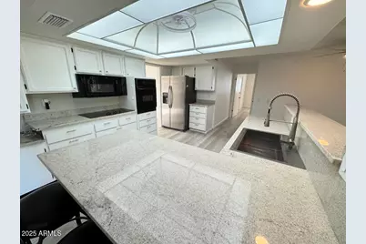 10414 W Ponderosa Circle, Sun City, AZ 85373 - Photo 11