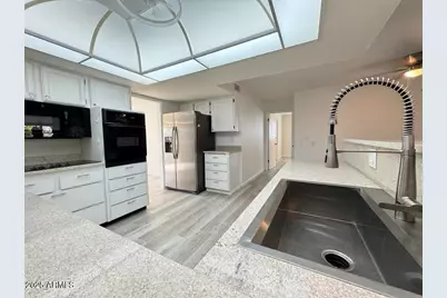 10414 W Ponderosa Circle, Sun City, AZ 85373 - Photo 9