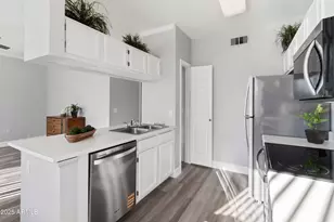 5401 E Van Buren St, Phoenix, AZ 85008 - Photo 11