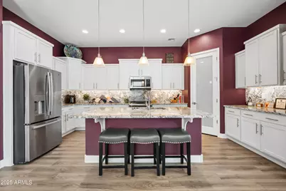 18427 W Clinton Street, Surprise, AZ 85388 - Photo 1