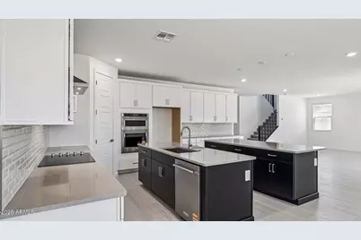 2327 W Pearce Road, Phoenix, AZ 85041 - Photo 19