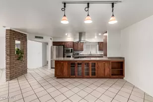 8126 N 16th Dr, Phoenix, AZ 85021 - Photo 3