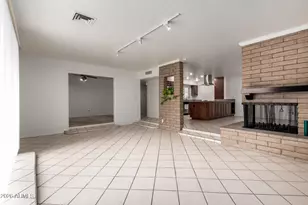 8126 N 16th Dr, Phoenix, AZ 85021 - Photo 17