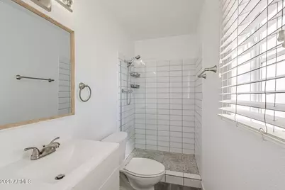 2445 W Diana Avenue, Phoenix, AZ 85021 - Photo 19