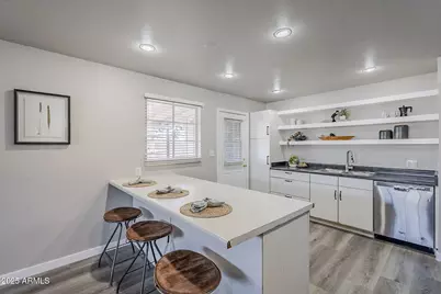 2445 W Diana Avenue, Phoenix, AZ 85021 - Photo 13