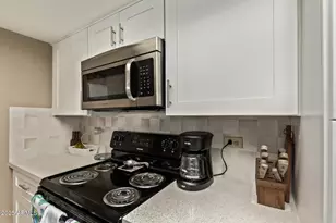 10410 N Cave Creek Rd, Phoenix, AZ 85020 - Photo 3