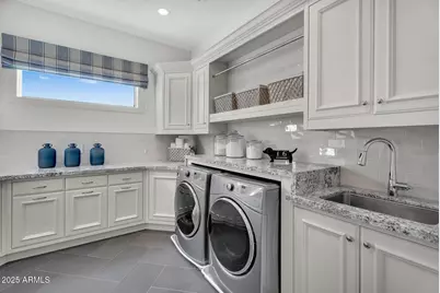 3507 N 39th Place, Phoenix, AZ 85018 - Photo 41